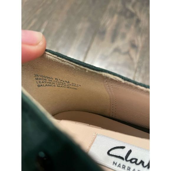 Clarks Narrative Dark Green Amulet Crystal Suede Flats - Picture 6 of 6